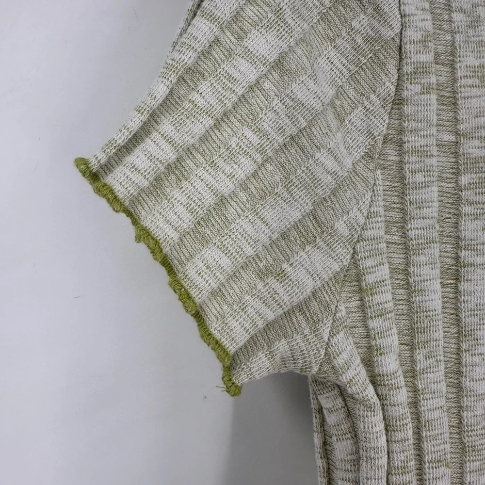 Forever 21 Y2K Ribbed Button Front Crop Baby Tee Top Green White Size L‎ Lettuce
